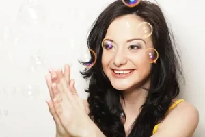 کلاژن و بیوتین؟ کدام برای پوست و مو بهتر است؟